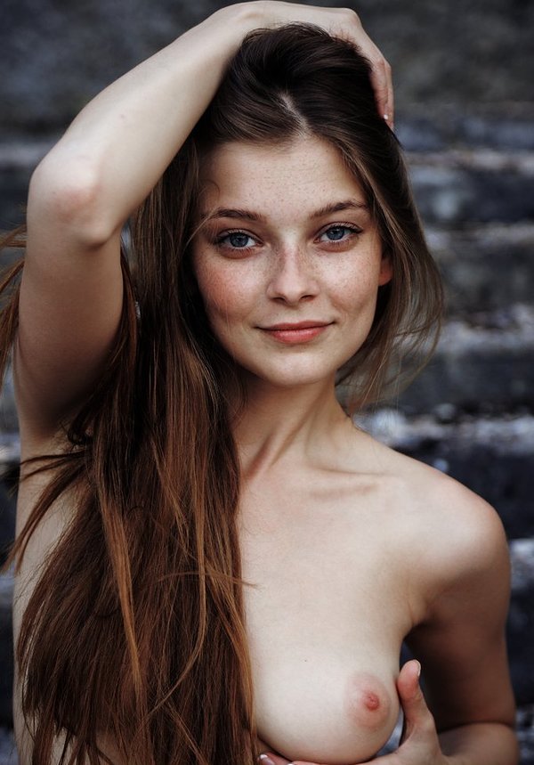 Милана, 22 года, 0 размер груди